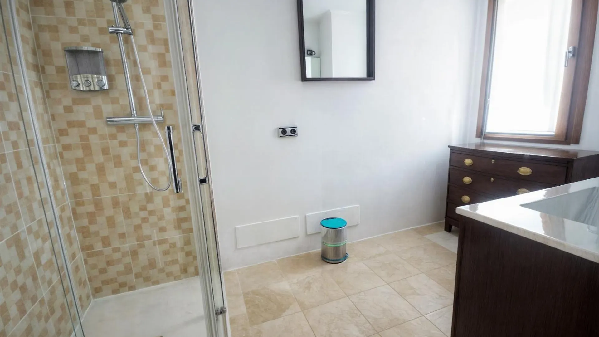 Villa Luna- Pool With Jacuzzi By The Beach Estepona